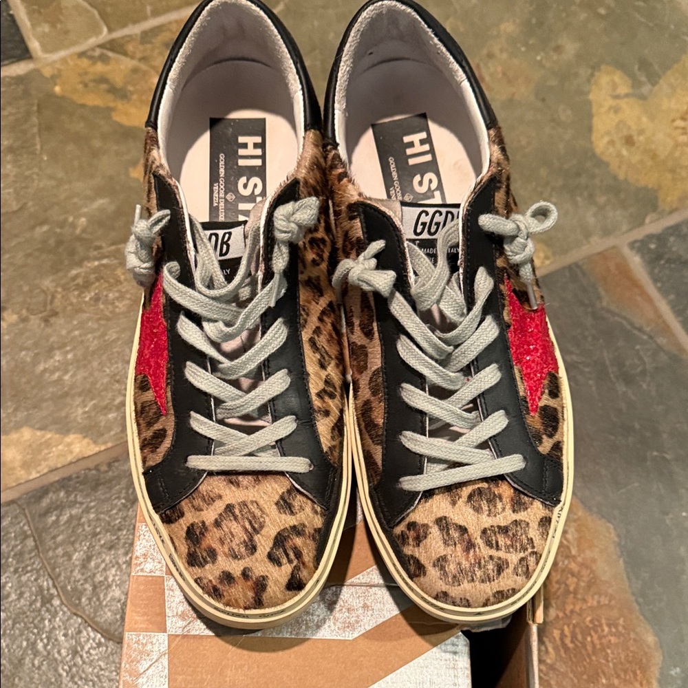 Golden Goose Leopard Print Sneakers with Red Star - Picture 4 of 7